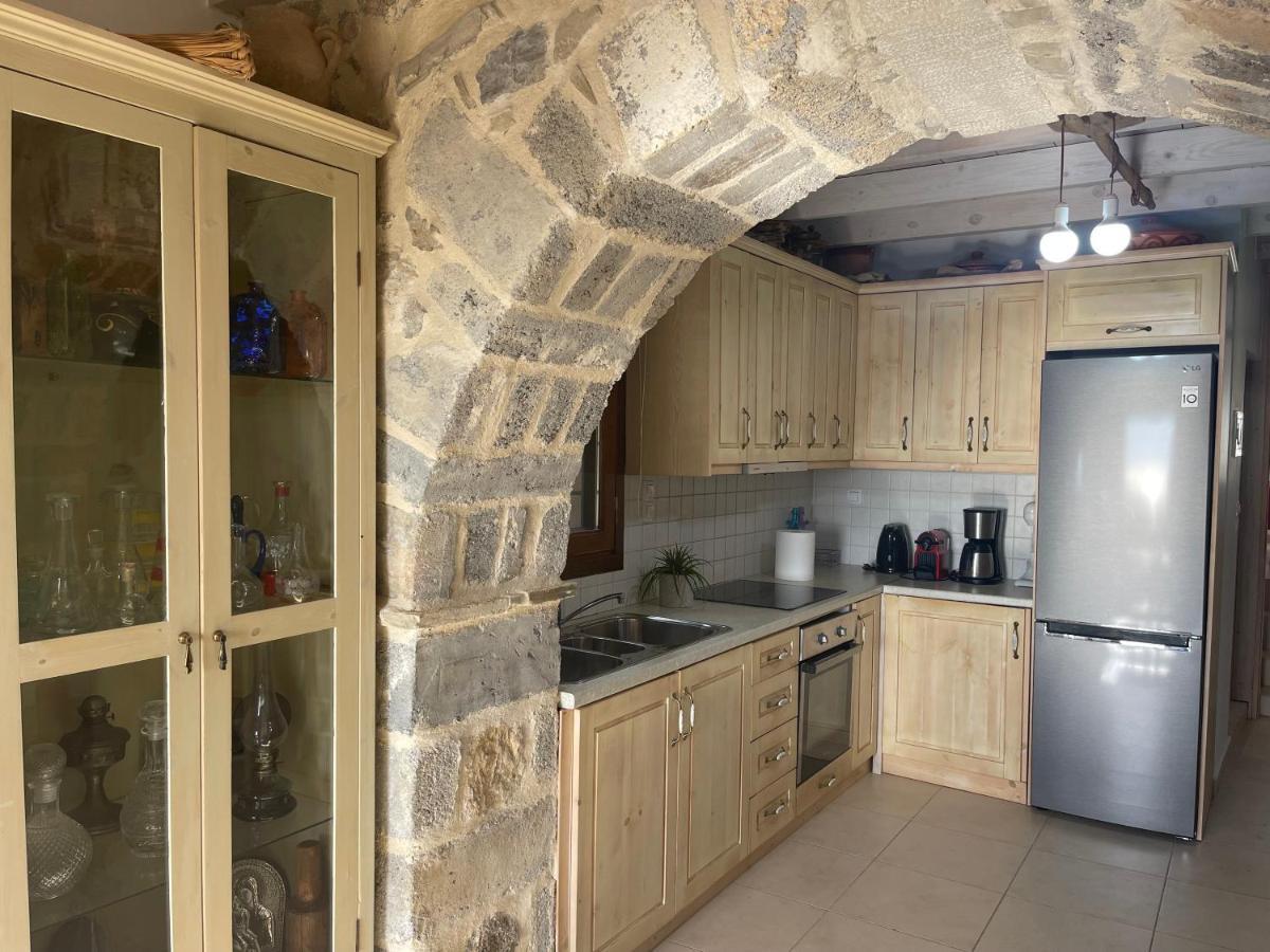 Chelidonofolia Apartment Skhinokapsala ภายนอก รูปภาพ